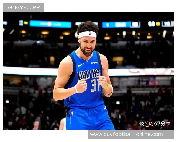 浓眉首节表现稳健6分4板1助助力球队中规中矩展现实力